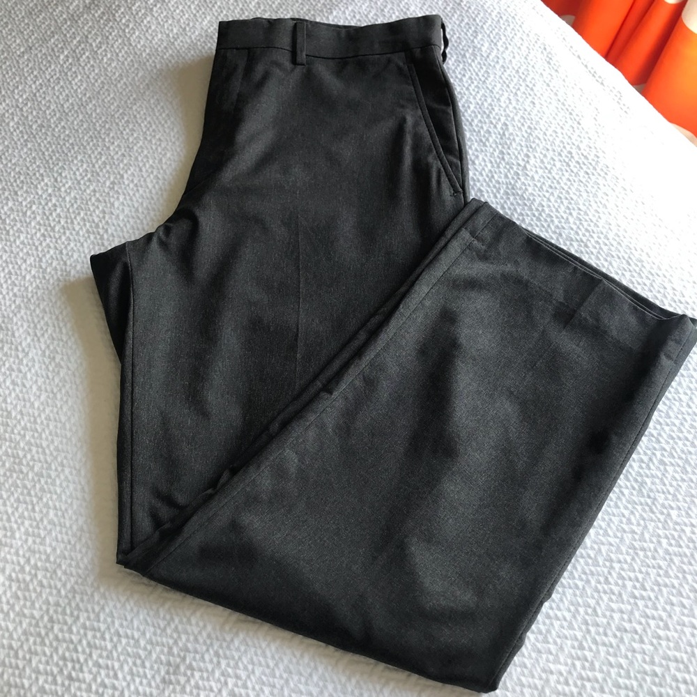 Like new Walter Hagen golf pants charcoal gray